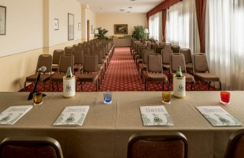 sala meeting hotel brescia hotel ambasciatori